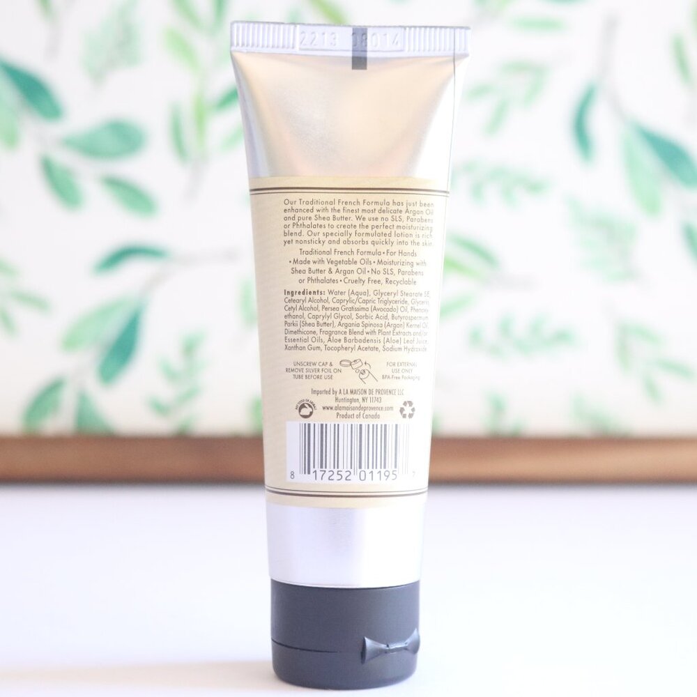 A La Maison | Coconut Crème Moisturizing Shea Butter Argan Oil Lotion Full/Mini - Picture 5 of 16